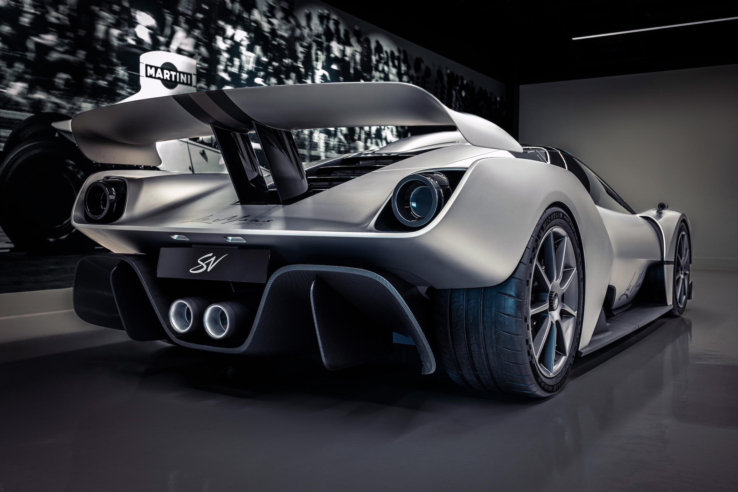 Longtail aerodynamics. A racing lineage.