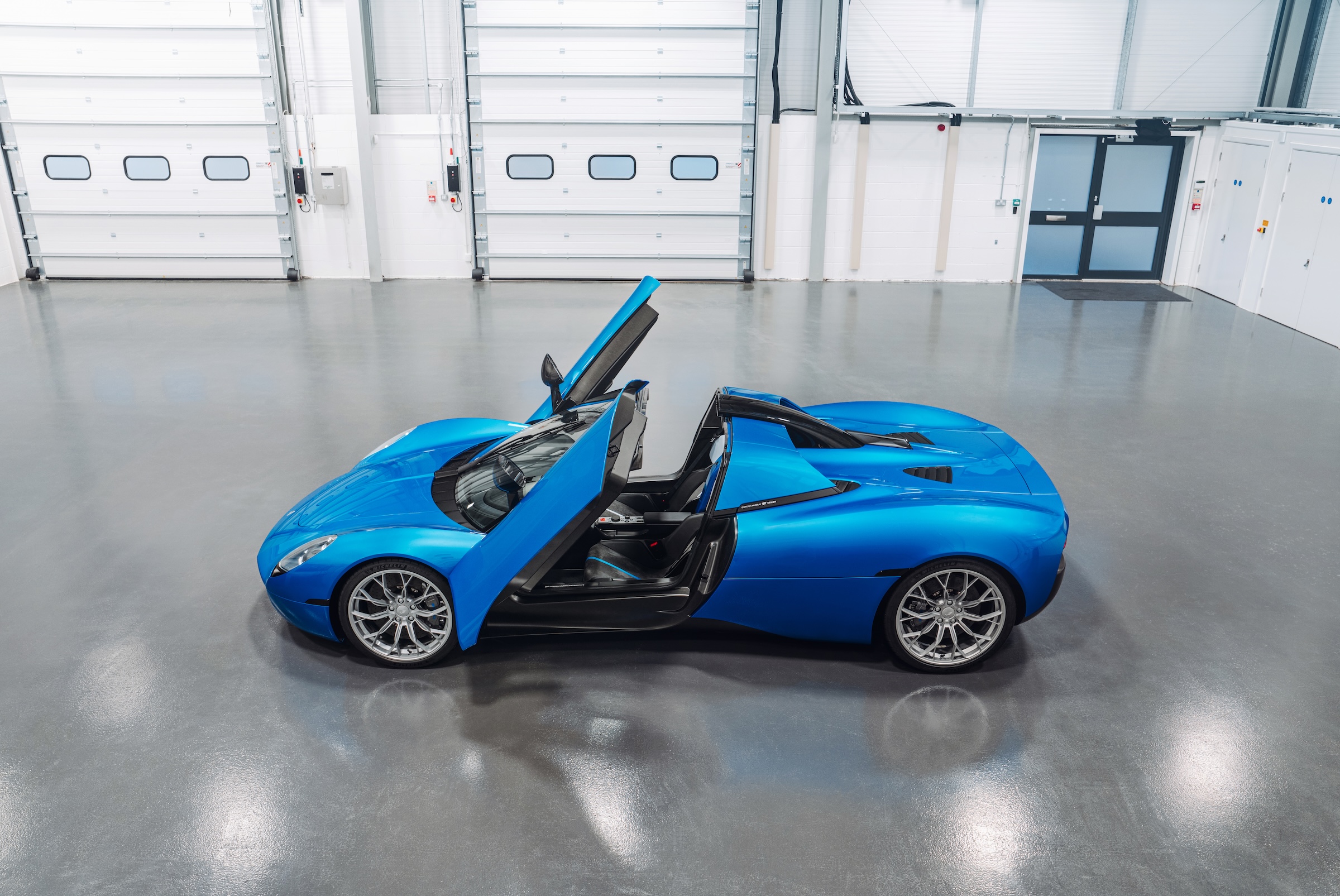 Dihedral Doors