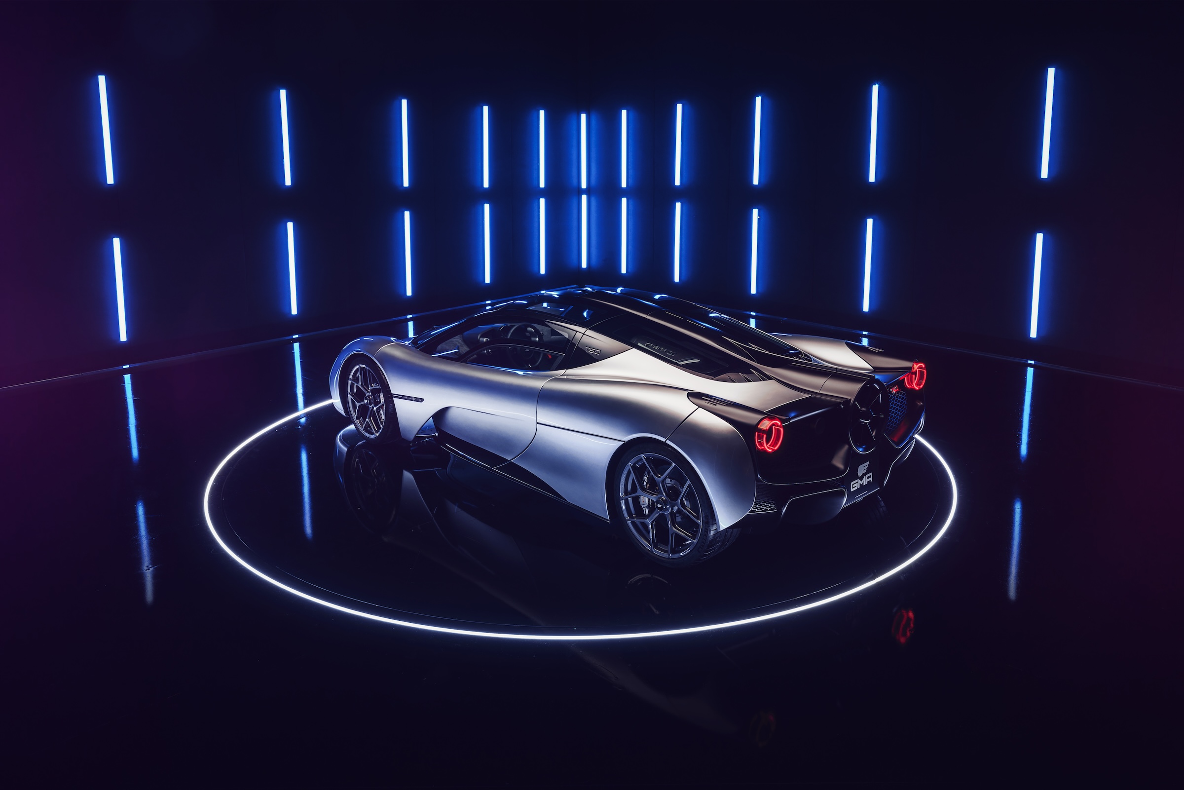 Aerodynamics in service of the driver